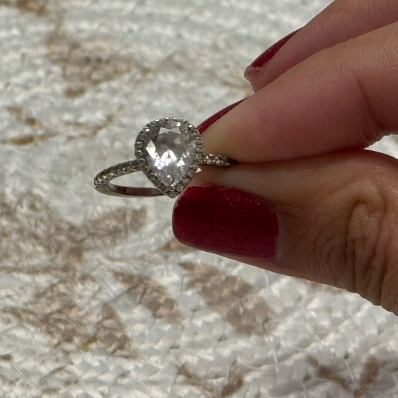 Silver Teardrop- Engagement Ring ‘ stand in ‘ S925 size 6 - Picture 3 of 8